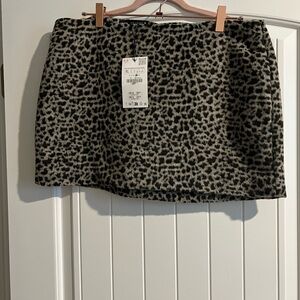 Zara Black and Tan Mini Pencil Skirt